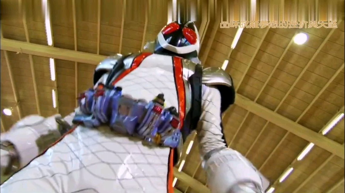 假面骑士Fourze 如月玄太郎
大结局片段剪辑,宇宙来了~~~
